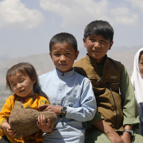 Afghanistans humanitære krise: Å nå foreldreløse barn i sårbare lokalsamfunn